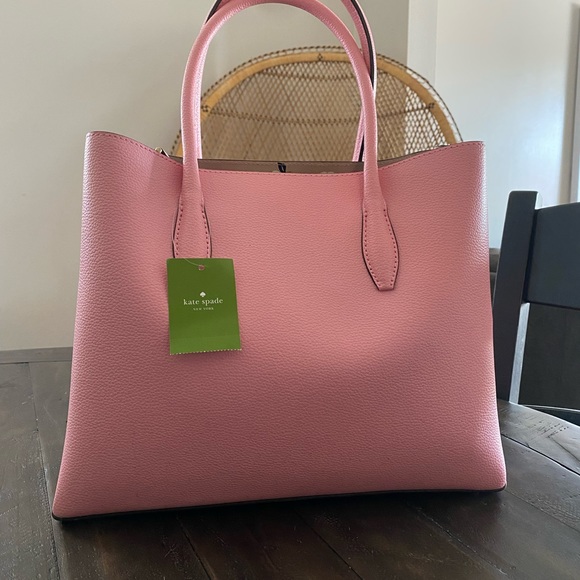 BRAND NEW KATE SPACE PURSE WITH TAGS - Picture 2 of 5